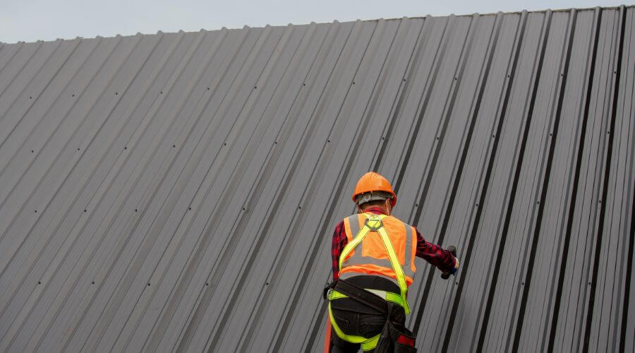 Professional gutter cleaning in Warrenton, MO